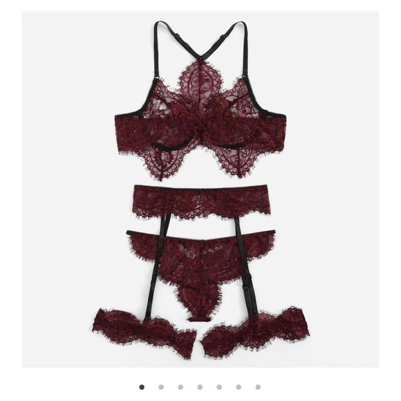 Lingerie - Picture 1 of 1